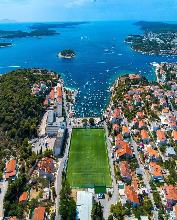 Apartments Green & Orange Hvar Town Exterior foto