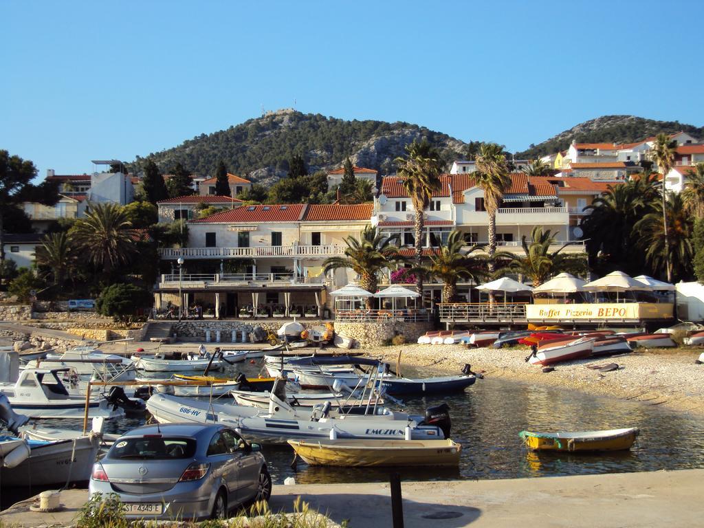 Apartments Green & Orange Hvar Town Exterior foto